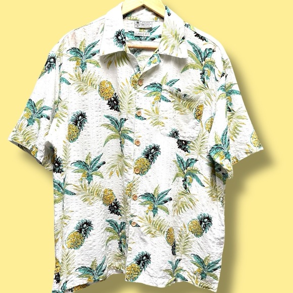 Island Inspired Resortwear Other - Island Inspired Resortwear Men's White Hawaiian‎ Pineapple Print Linen Shirt